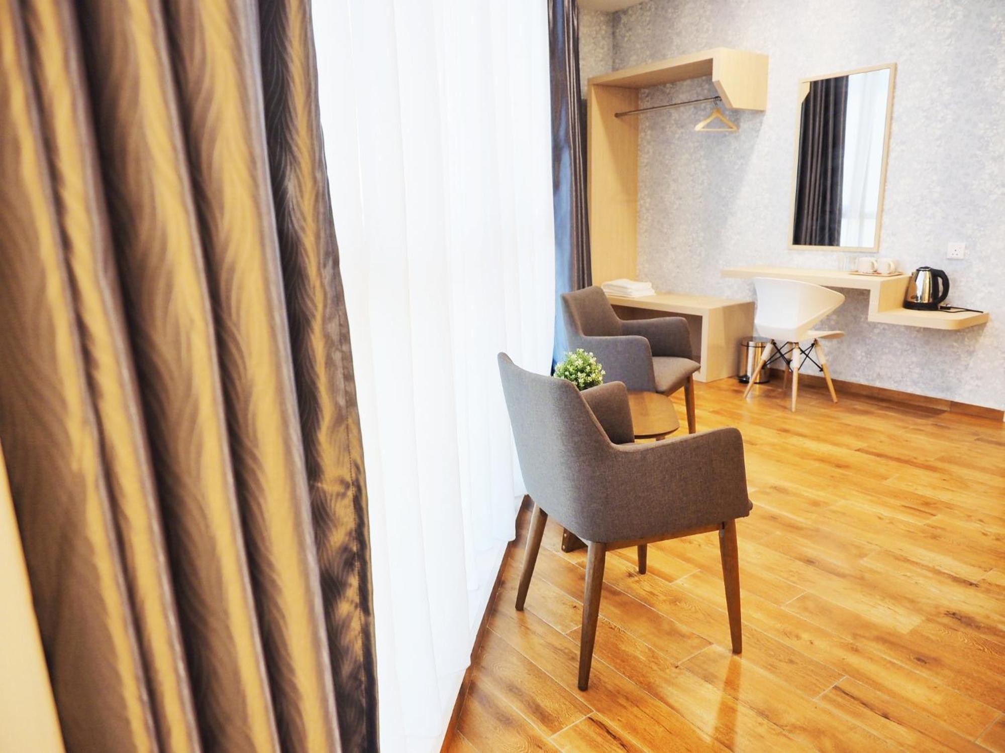 The Tree Hotel Muar Exterior foto